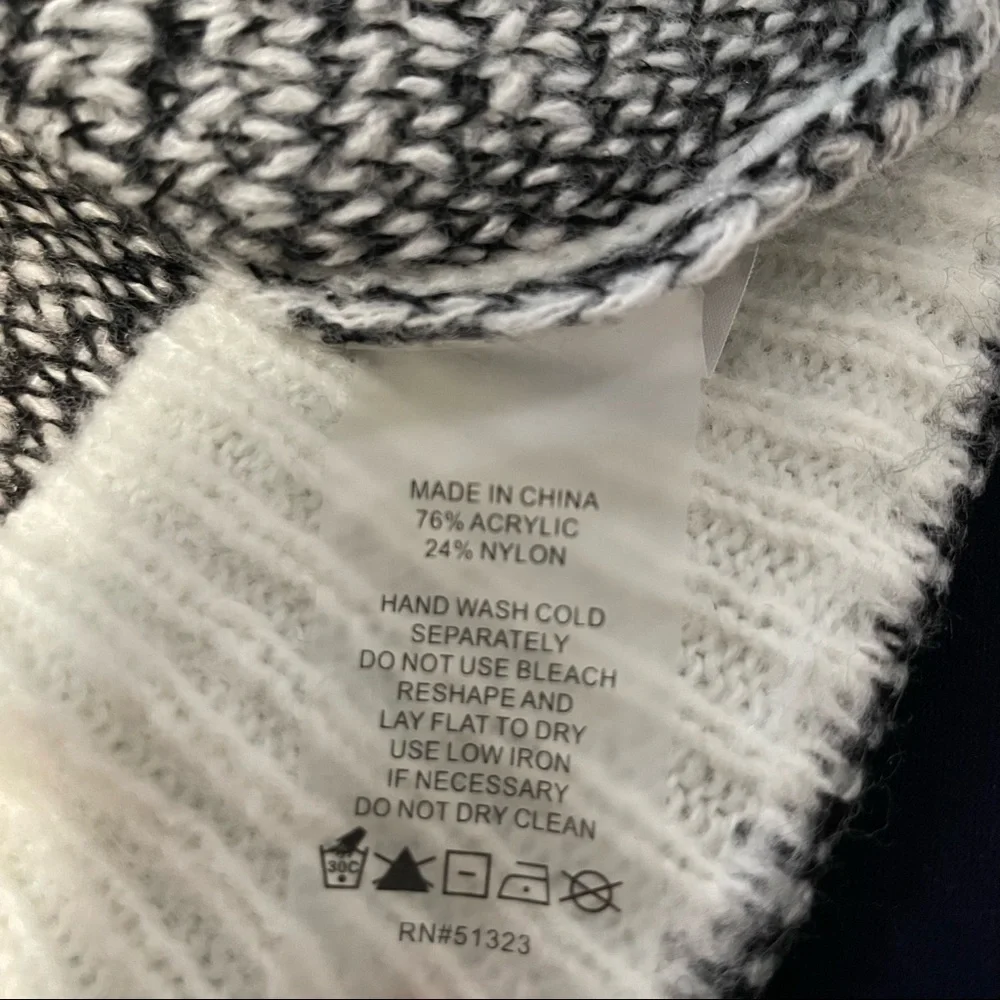 NWOT Vince Camuto Check Patchwork Sweater - Picture 6 of 6